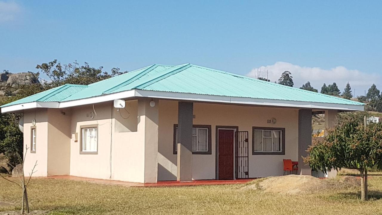 אזולוויני Mdzimba Mountain Lodge מראה חיצוני תמונה