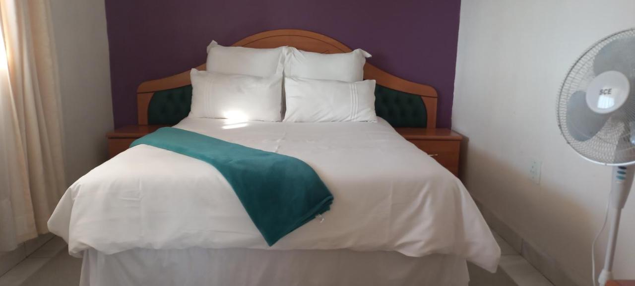 אזולוויני Mdzimba Mountain Lodge מראה חיצוני תמונה