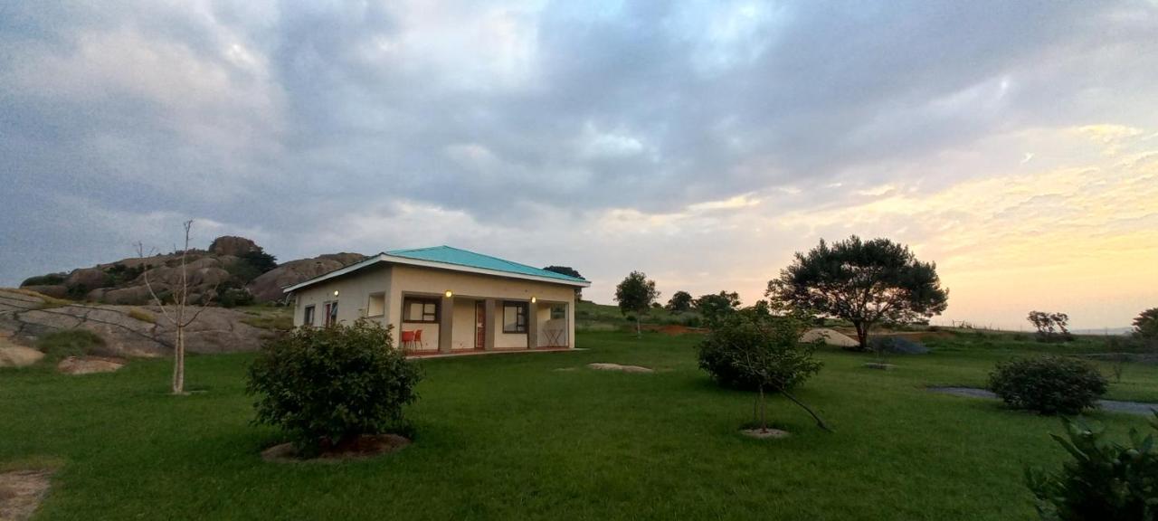 אזולוויני Mdzimba Mountain Lodge מראה חיצוני תמונה
