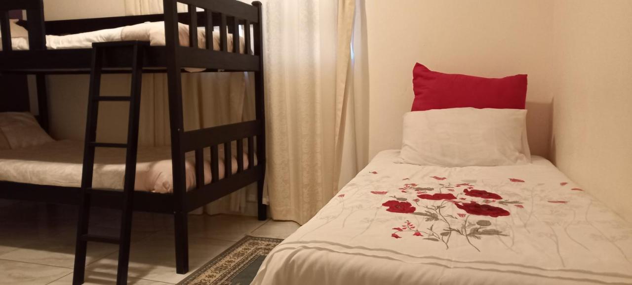 אזולוויני Mdzimba Mountain Lodge מראה חיצוני תמונה