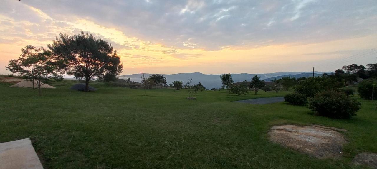 אזולוויני Mdzimba Mountain Lodge מראה חיצוני תמונה