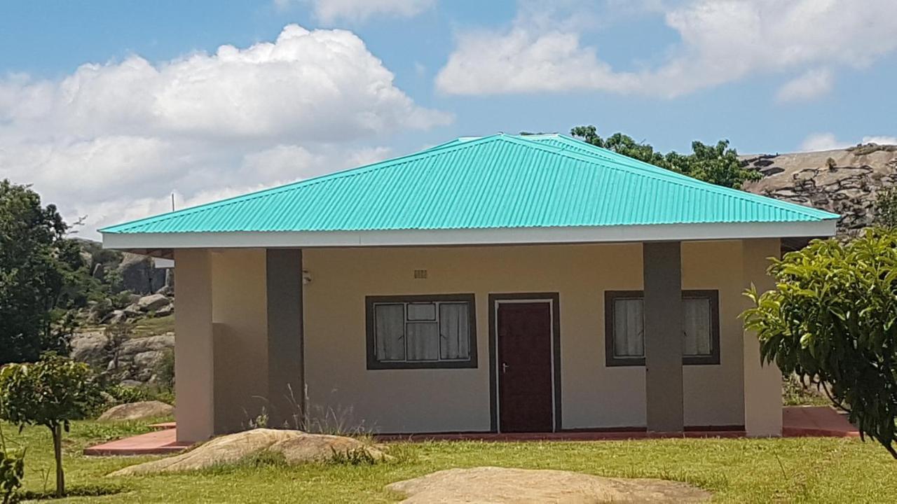 אזולוויני Mdzimba Mountain Lodge מראה חיצוני תמונה