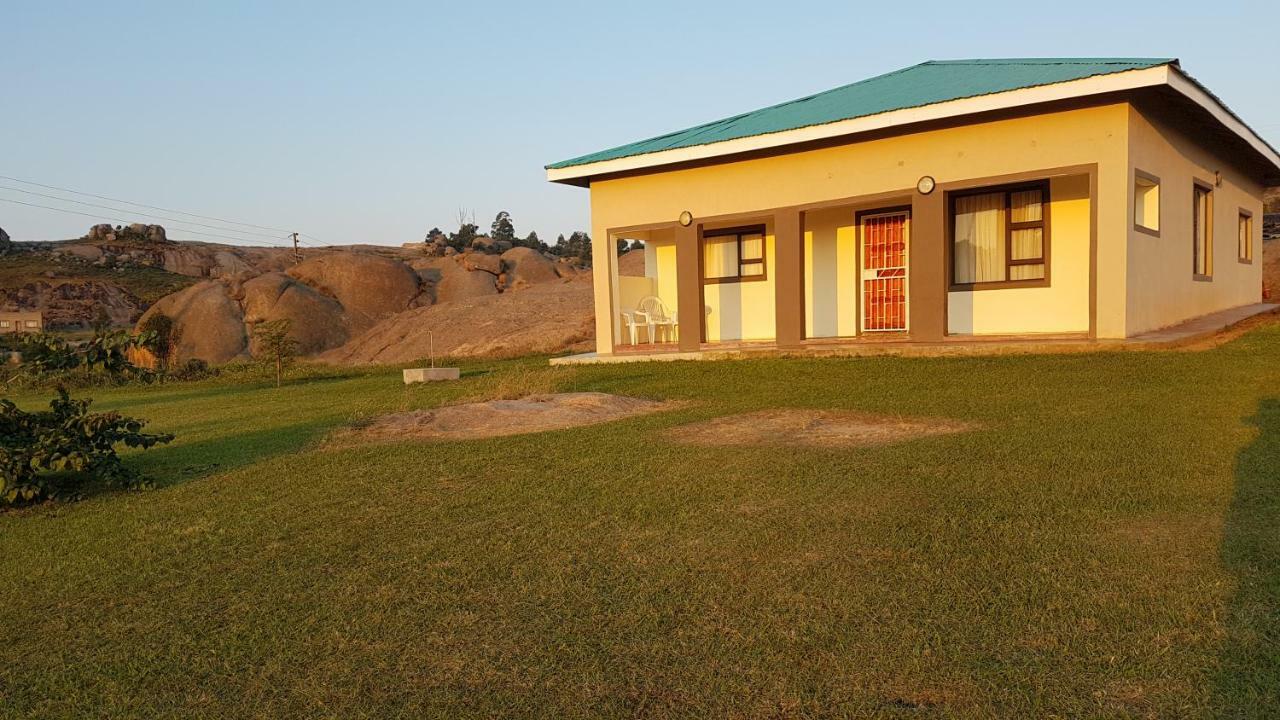 אזולוויני Mdzimba Mountain Lodge מראה חיצוני תמונה