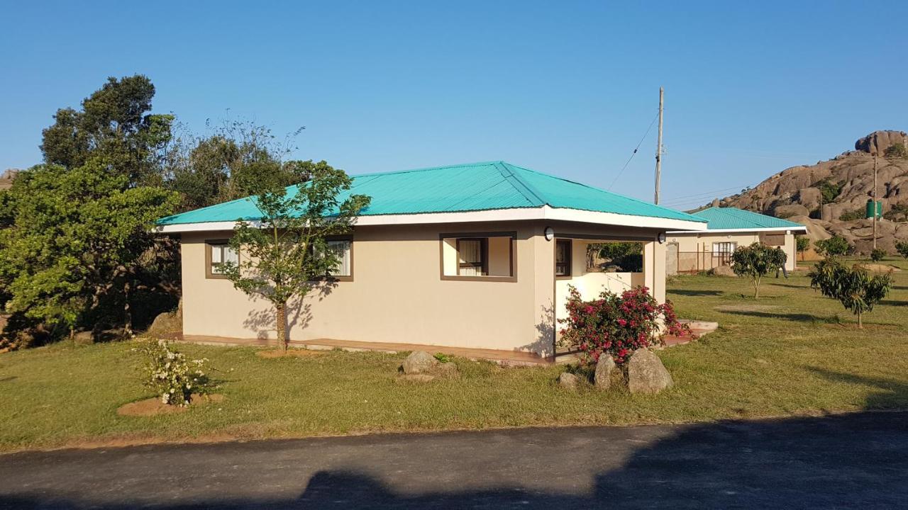 אזולוויני Mdzimba Mountain Lodge מראה חיצוני תמונה