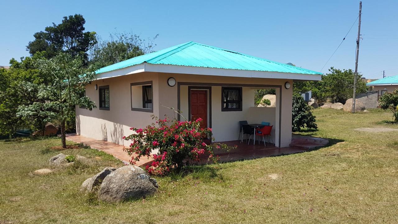אזולוויני Mdzimba Mountain Lodge מראה חיצוני תמונה